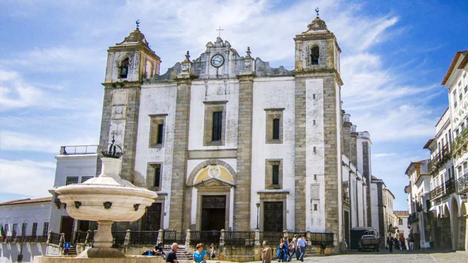 Evora-Portugal-Feature2